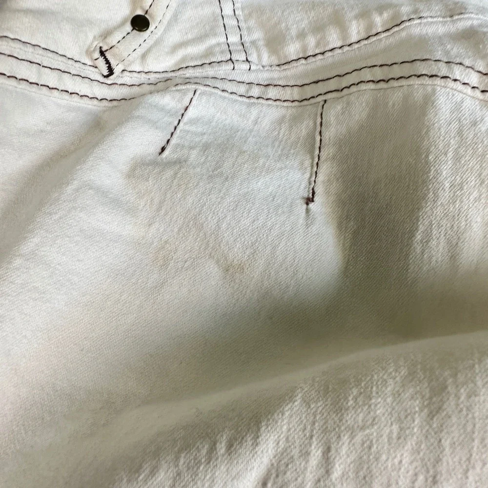 Colombian White Denim Skinny Capri Pants Western Studded Brown Stitch Size 12